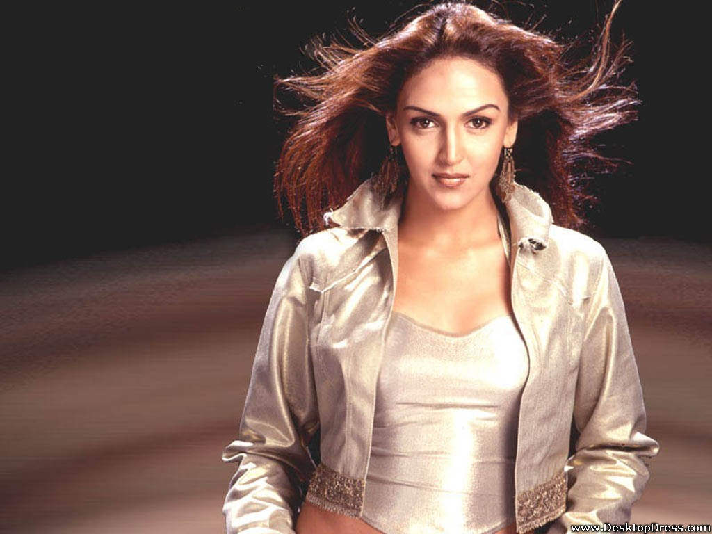 Esha Deol In Golden Dress