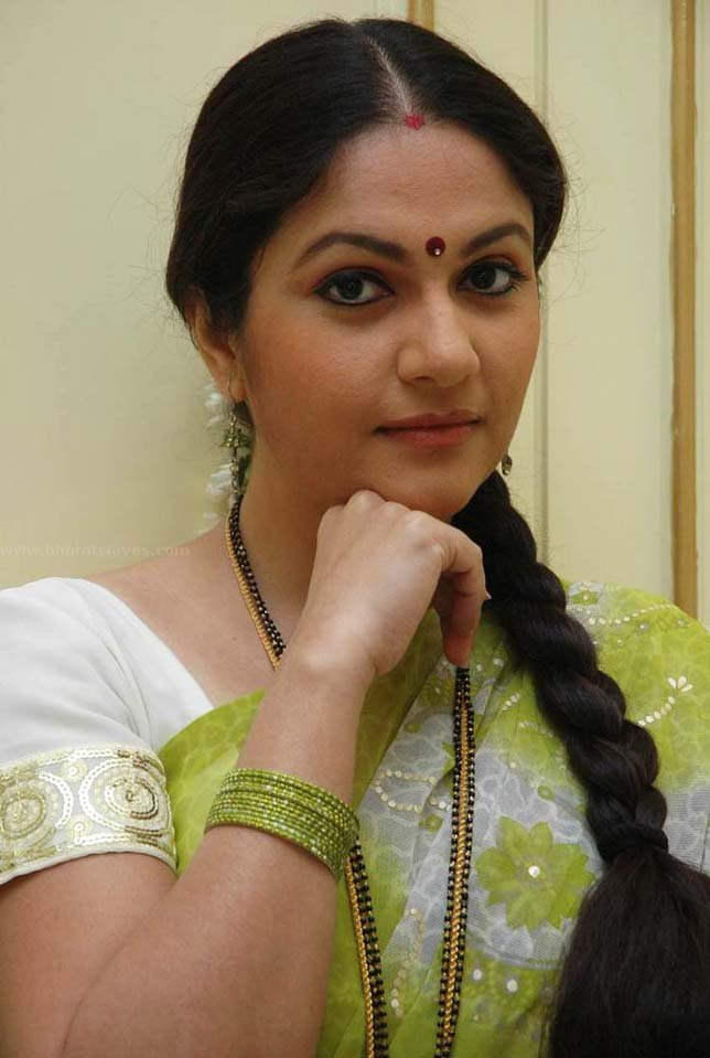 Fine Actress Gracy Singh