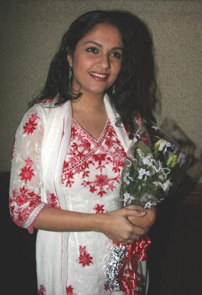 Gracy Singh Holding Flower Bucket