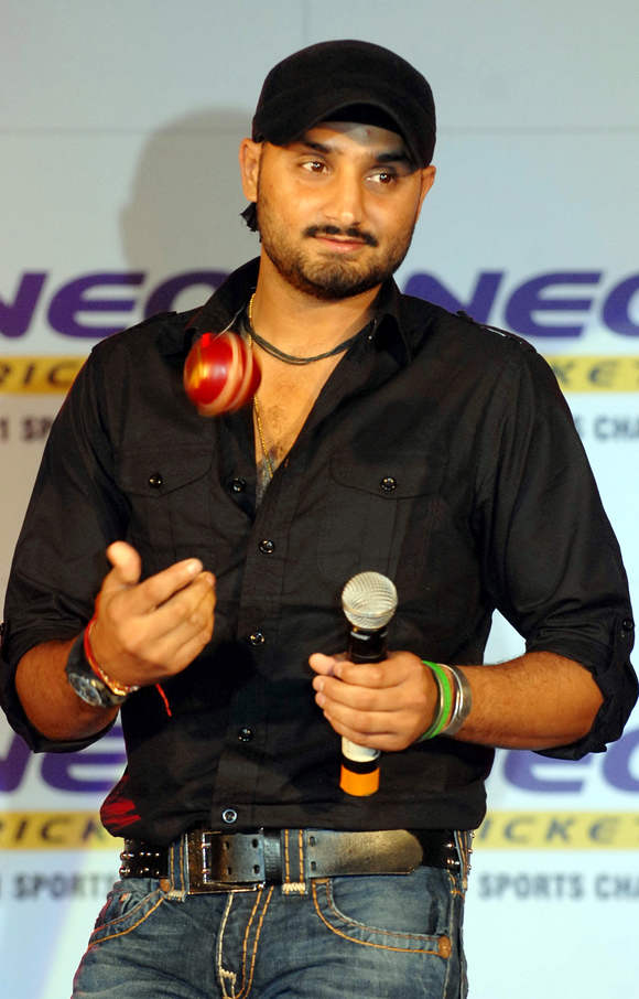 Harbhajan Singh Wearing Black Shirt And Jeans