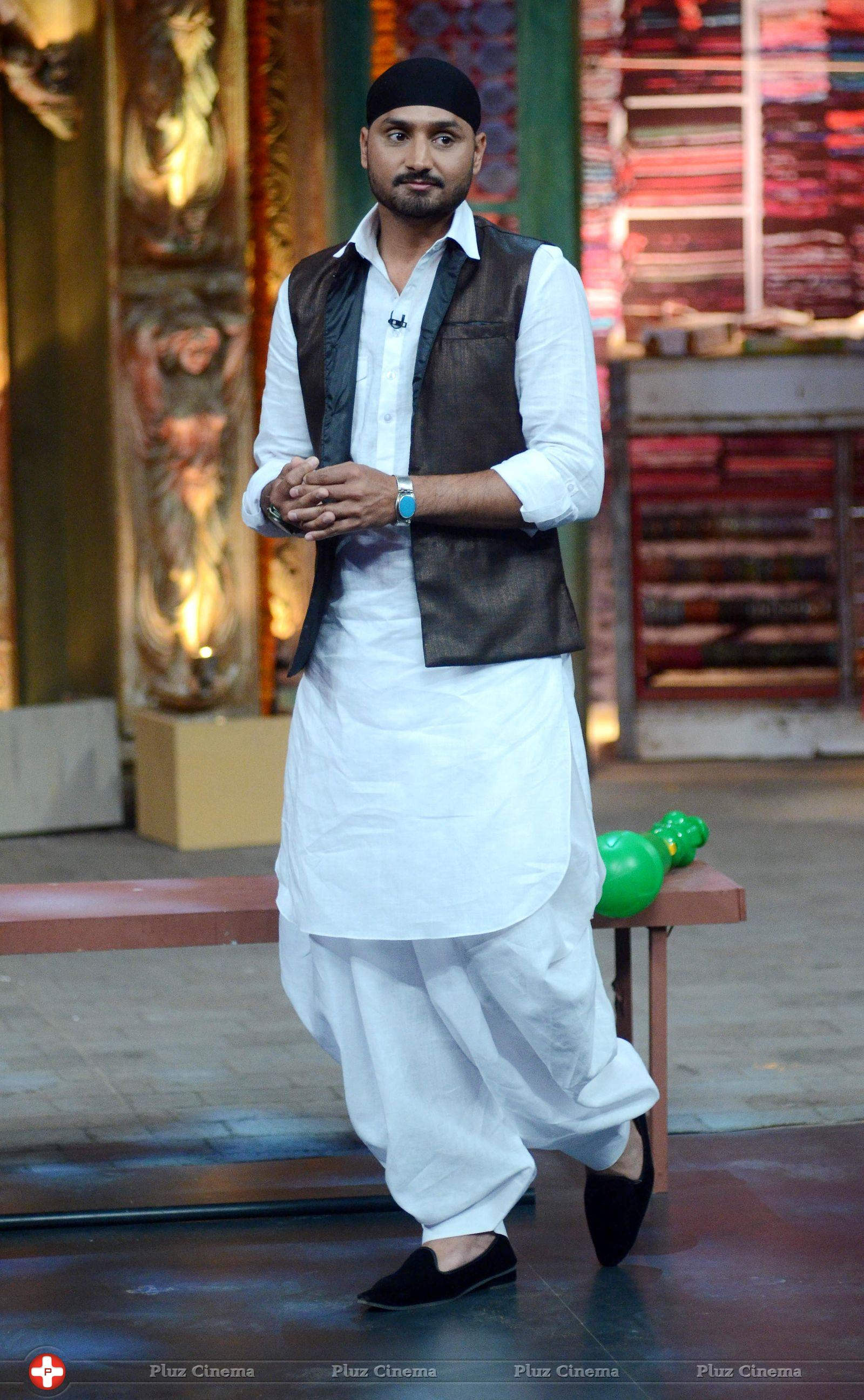 Harbhajan Singh Wearing Traditional Dress