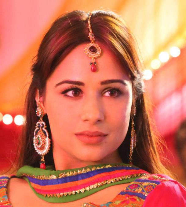 Model Mandy Takhar