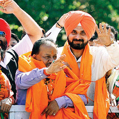 Harsh Vardhan And Navjot Singh Sidhu