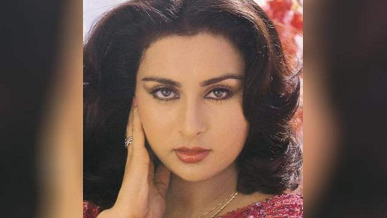 Poonam Dhillon Closeup