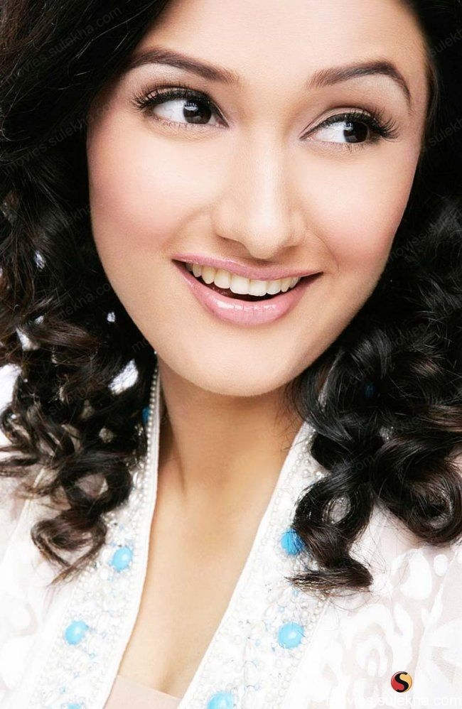 Closeup Of Actress Ragini Khanna