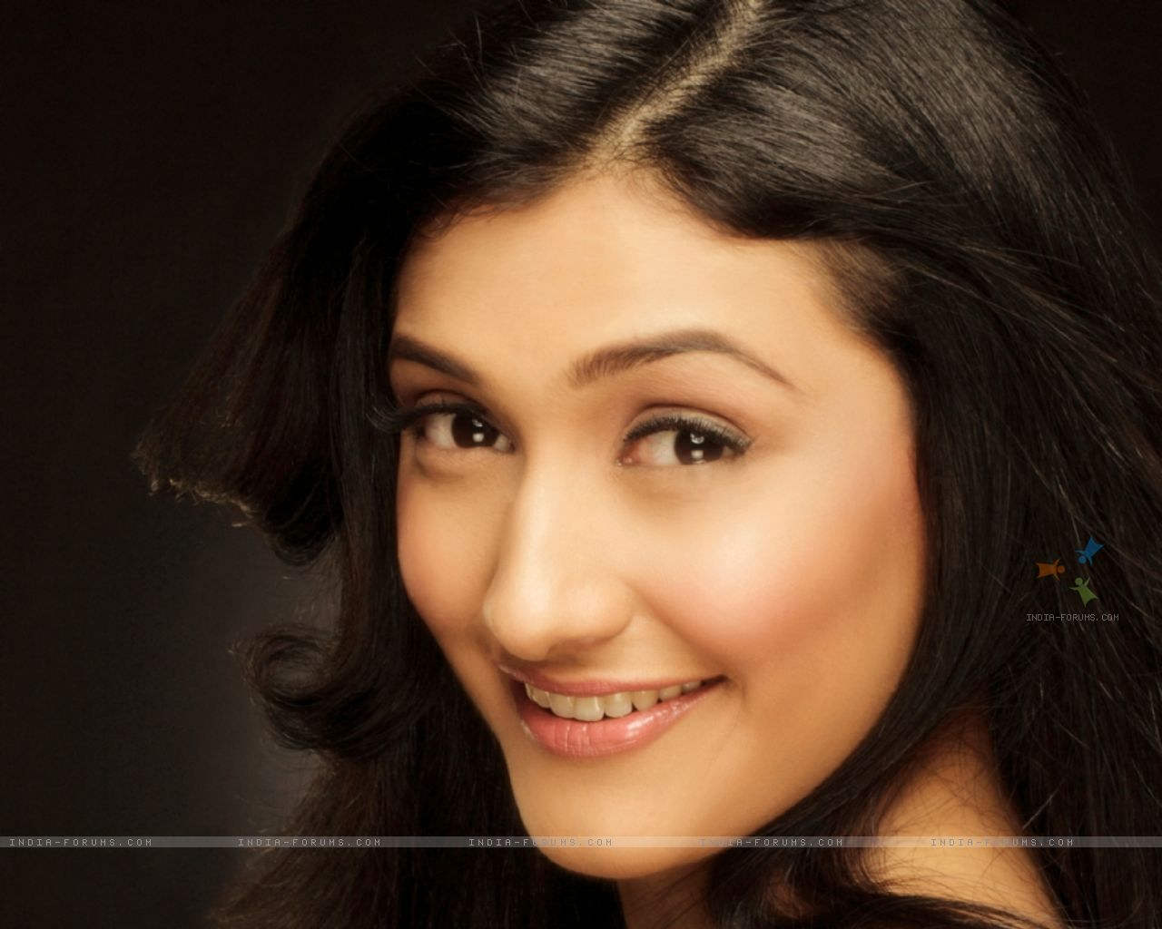 Ragini khanna husband name