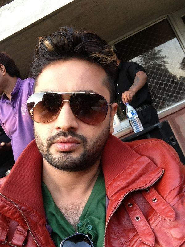 Singer Roshan  Prince Wearing Sunglasses