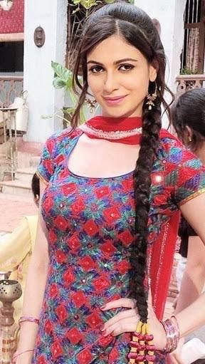 Simran Looking Beautiful In Punjabi Suit