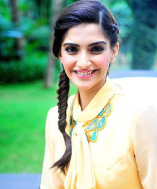 New Hairstyle Of Sonam Kapoor