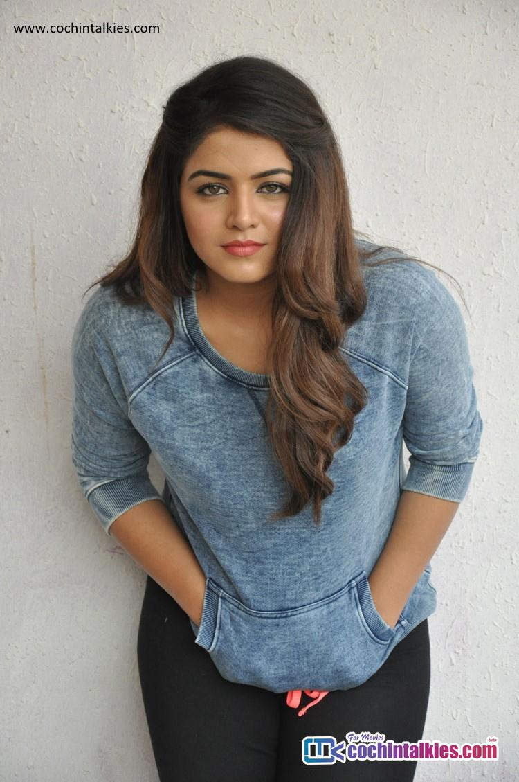 Wamiqa Gabbi Looking Spectacular