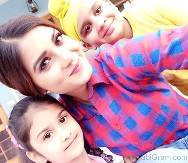 Aakanksha Sareen With Kids-281