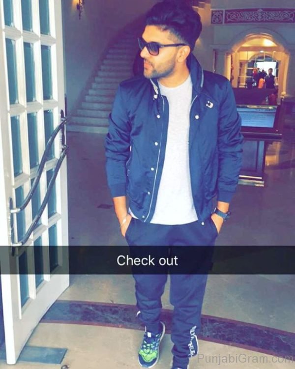 Good-looking Guru Randhawa-29503