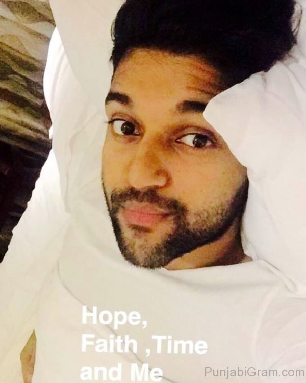 Good-looking Guru Randhawa-29508