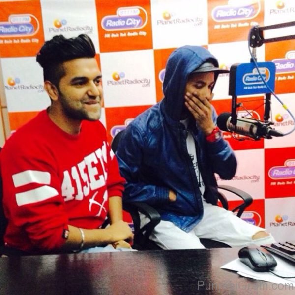 Guru Randhawa At Radio Station-095