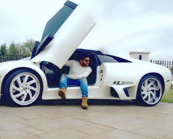 Guru Randhawa In Ferrari Car