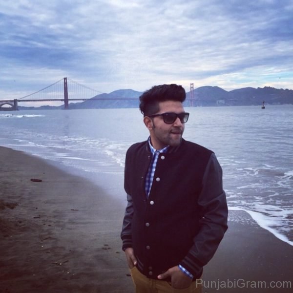 Guru Randhawa Looking Nice-661