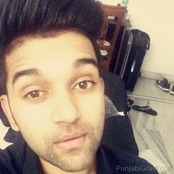 Guru Randhawa Selfie-14610