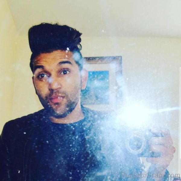 Guru Randhawa Selfie-14620