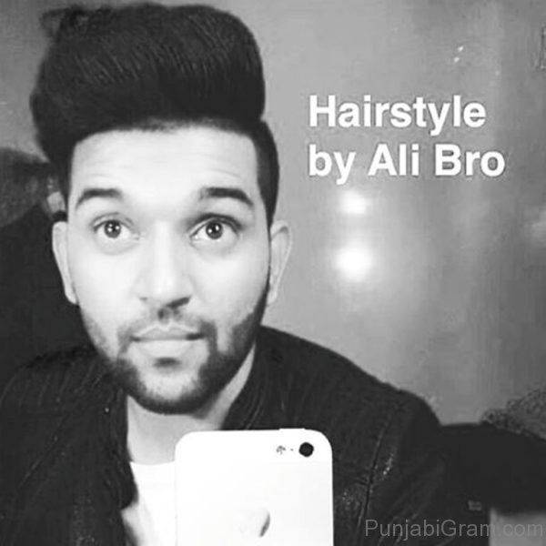 Guru Randhawa Selfie-14633