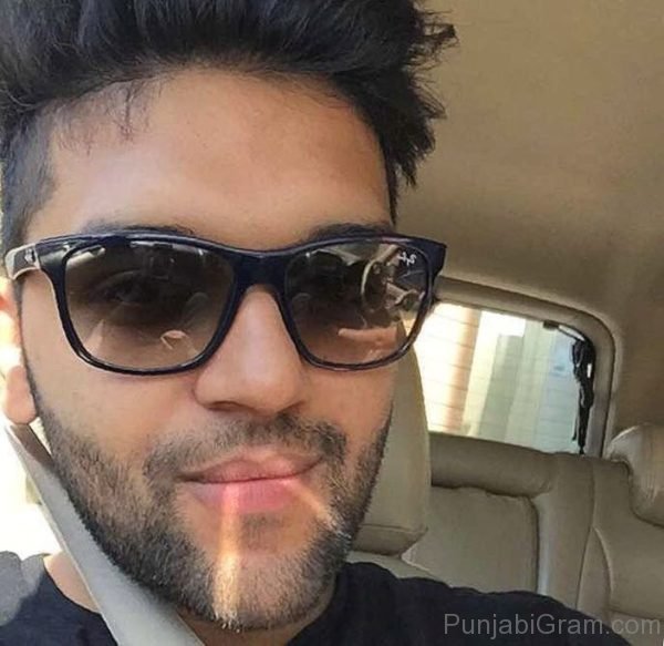 Guru Randhawa Selfie-14649