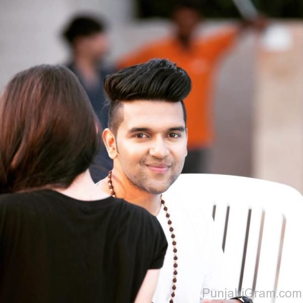 Guru Randhawa Smiling-072