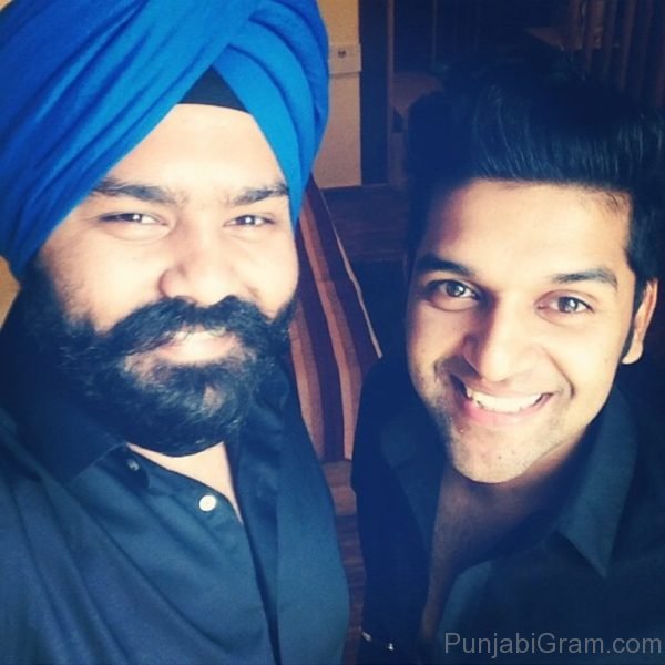 Guru Randhawa With Sardar ji-565