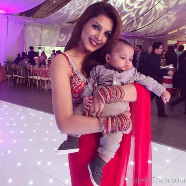 Monica Gill With Baby-169