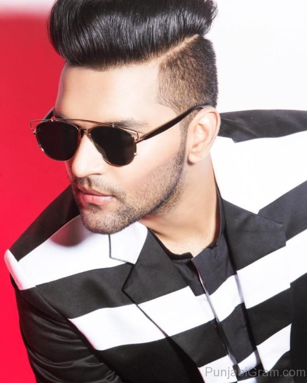 Photo Of Elegant Guru Randhawa-188