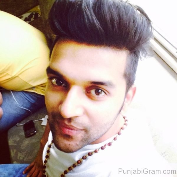 Photograph Of Handsome Guru Randhawa-59216