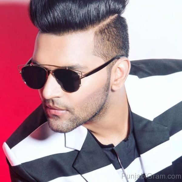 Photograph Of Elegant Guru Randhawa-27906