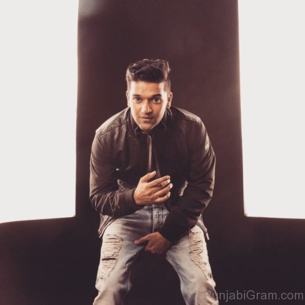 Photograph Of Smart Guru Randhawa-54114