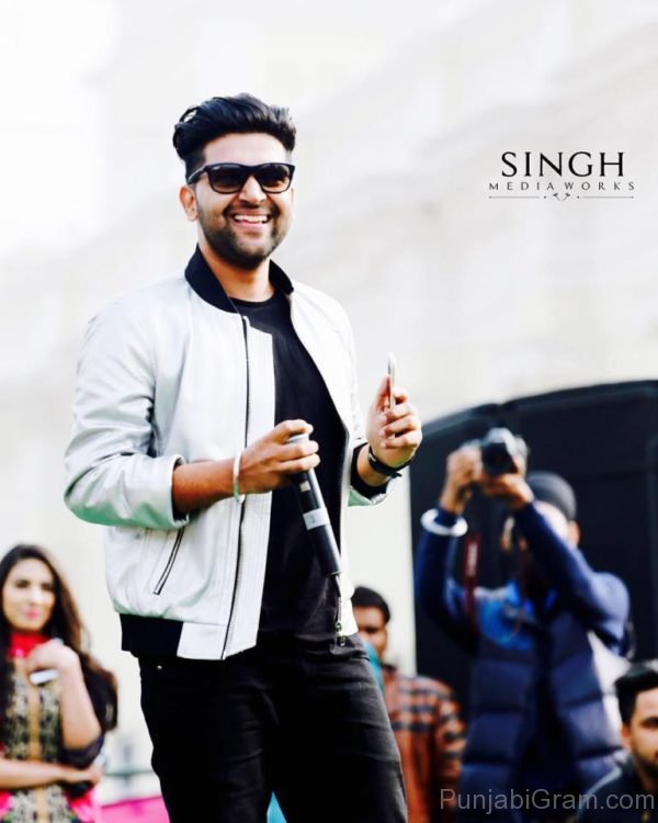 Pic Of Good-looking Guru Randhawa-30709