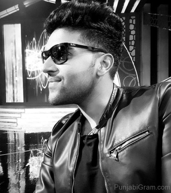 Pic Of Good-looking Guru Randhawa-30710