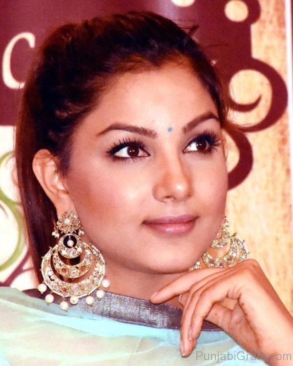 Pic Of lovely Monica Gill-191