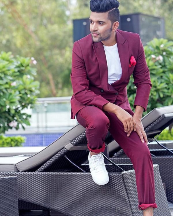 Picture Of Elegant Guru Randhawa-23305