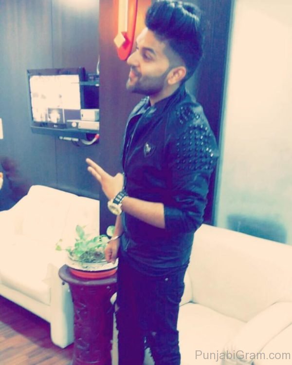 Picture Of Good-looking Guru Randhawa-36504