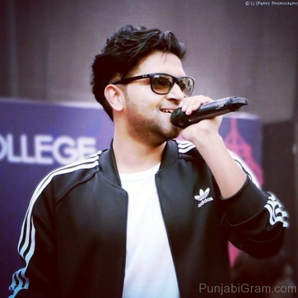 Picture Of Good-looking Guru Randhawa-36509