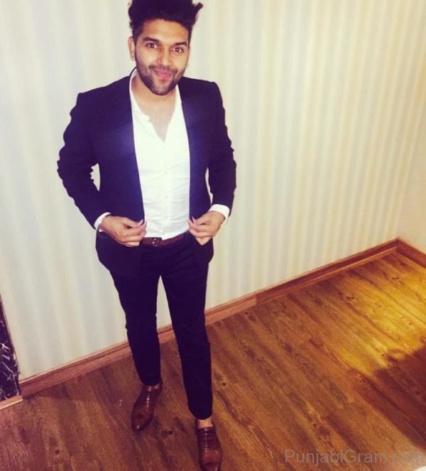 Picture Of Good-looking Guru Randhawa-36510