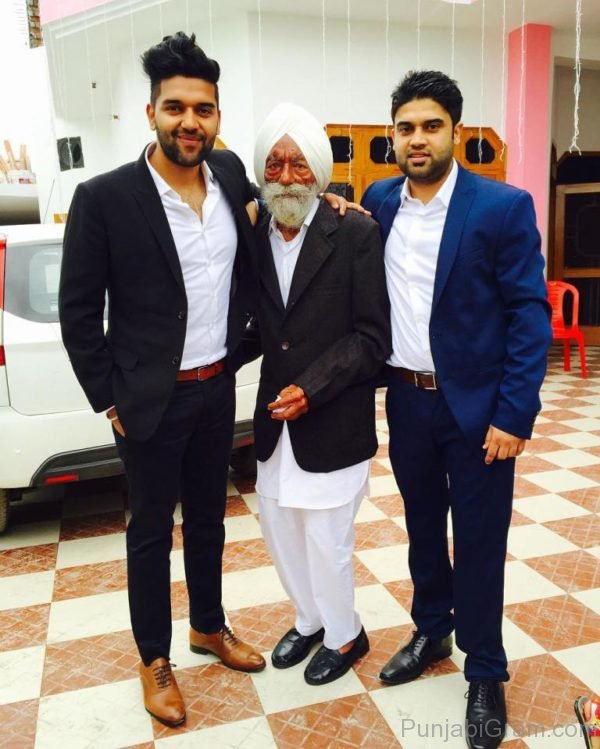 Picture Of Guru Randhawa-402