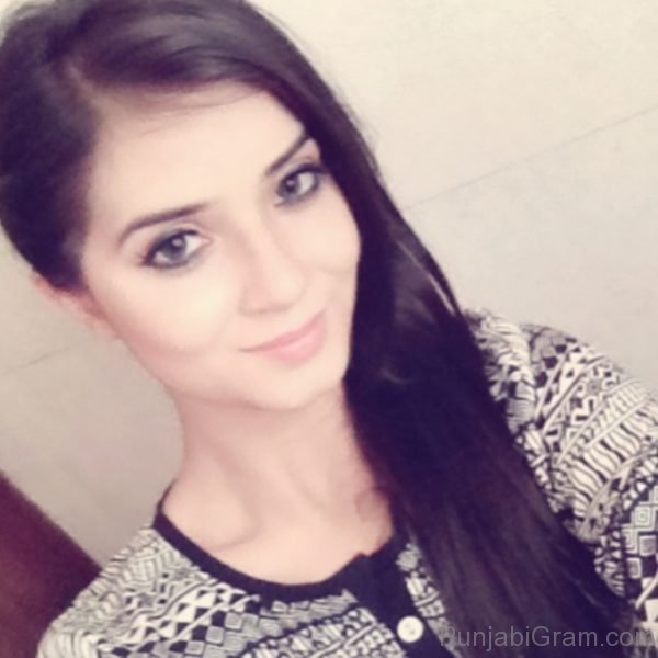 Selfie Of Aakanksha Sareen-038