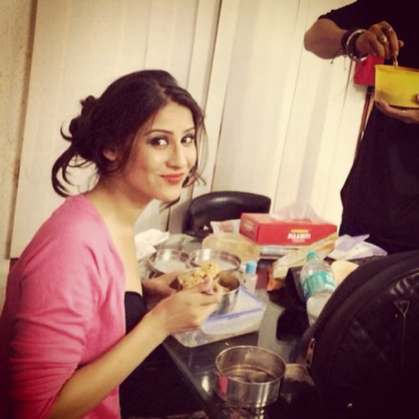 Sheetal Thakur Eating Food-082