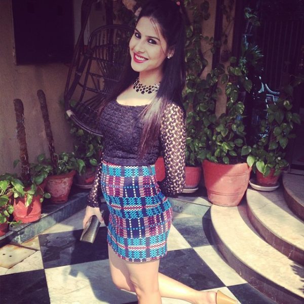 Sheetal Thakur Wearing Beautiful Outfit-090178