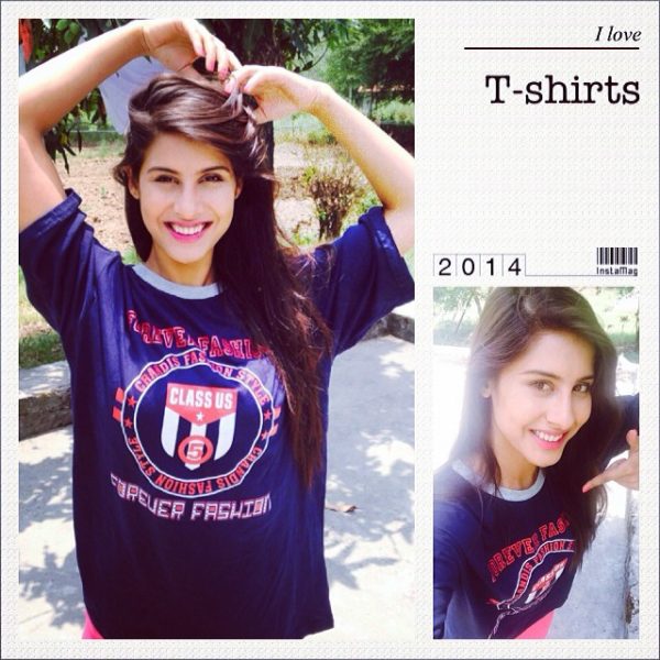 Sheetal Thakur Wearing T-Shirt-090167