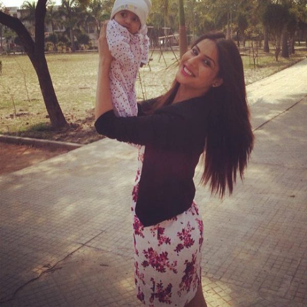 Sheetal Thakur With Baby-643