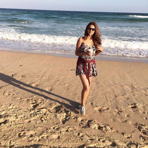 Sonam Bajwa At Sydney Beach