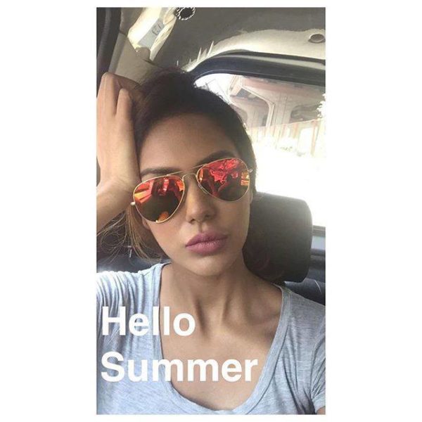 Sonam Bajwa Wearing Nice Sunglasses