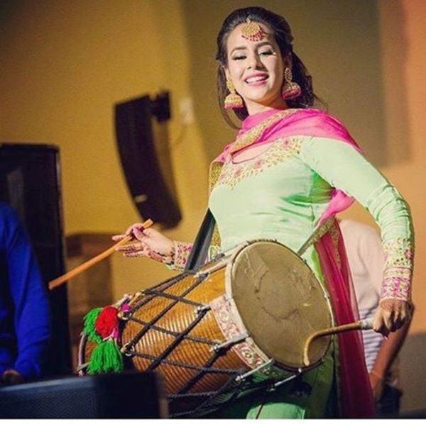 Sunanda Sharma Hanging Dhol-010