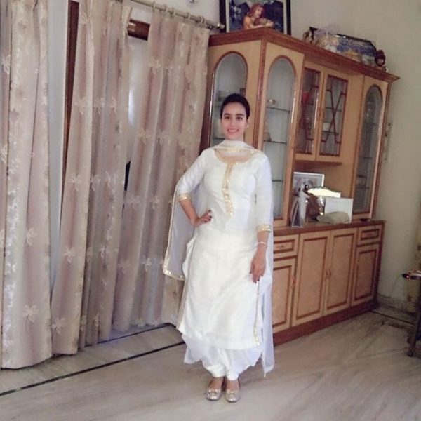 Sunanda Sharma Looking Sweet in White-078