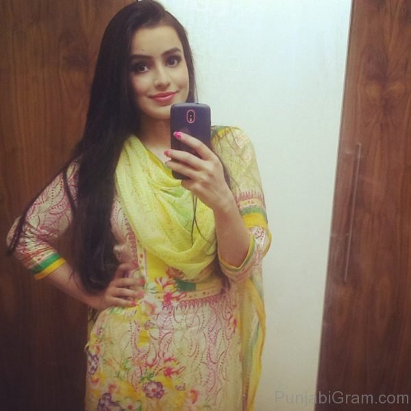 Ankita In Punjabi Suit-942