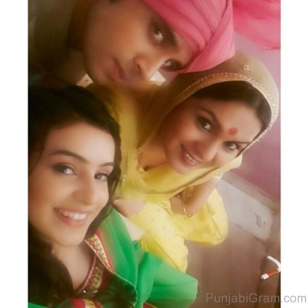 Ankita Sharma Selfie With Others-134